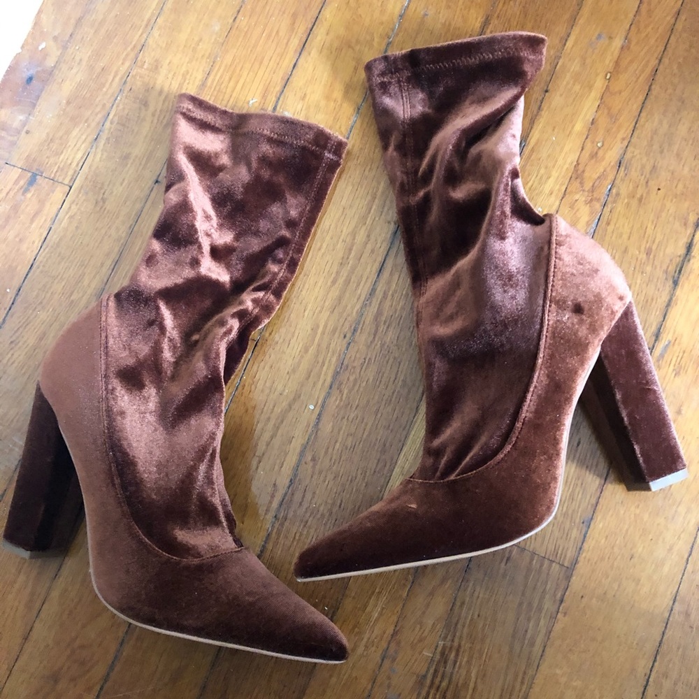 💜Velvet Booties